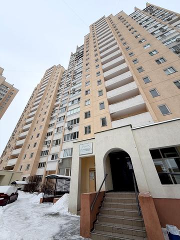 Грушевського вул., 27