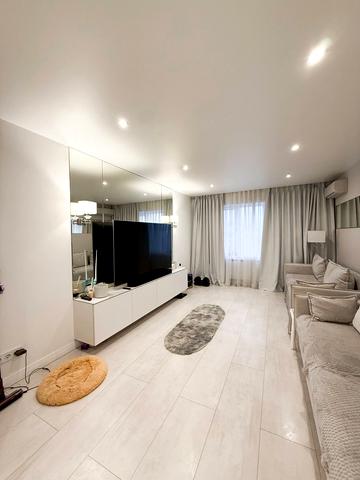 Слави бульв., 27