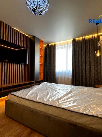 Святошинська вул., 58