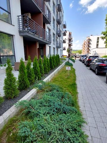 Львівська вул., (Будинок 8)