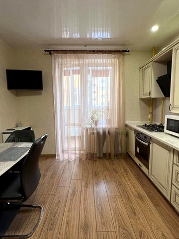 Бишівська вул., 7