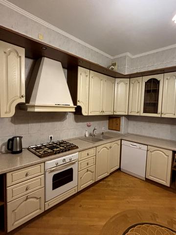 Варязький пров., 14