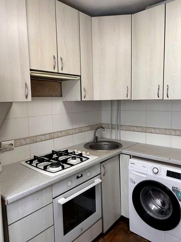 Коцюбинського просп., 30