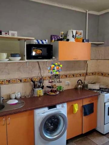 Тростянецька вул., 8-Б