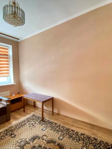 Перлинна вул., 3