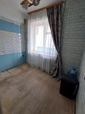 Златопільська вул., 4-К