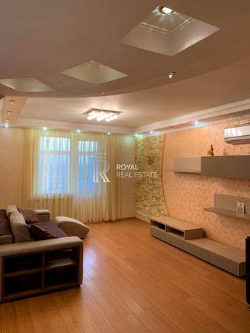 Чоколівський бульв., 42-А