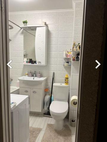 Вітрука вул., 32