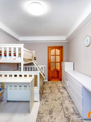 Велика Васильківська вул. (Червоноармійська), 145/1