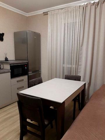 Андрія Аболмасова вул. (Панельна), 7