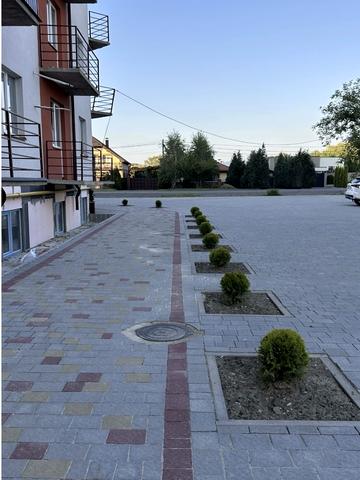 Єньківська вул., 27