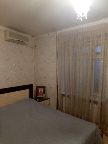 Святослава Ріхтера вул. (Щорса), 2