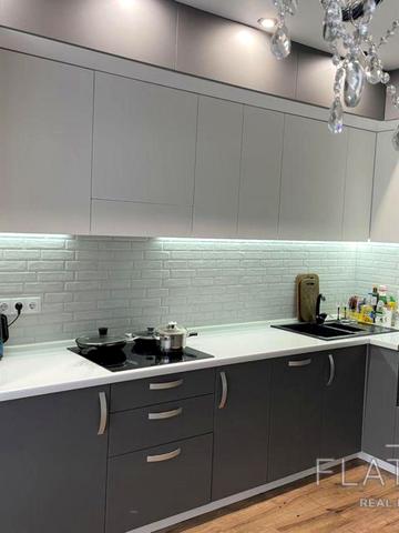 Вишняківська вул., 2