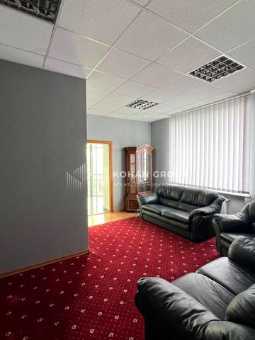 Подільська вул., 113