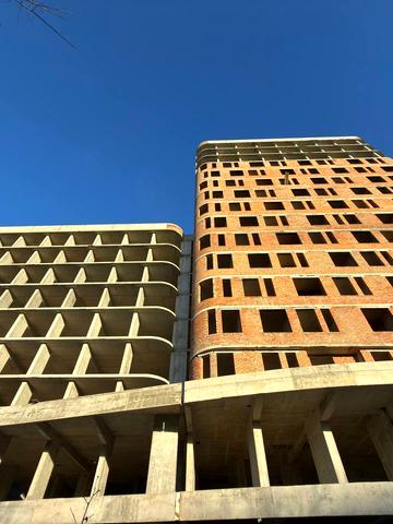 Івана Миколайчука вул., (Будинок 2)