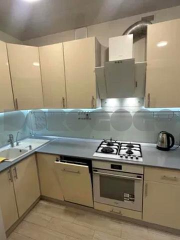 Боголюбова вул., 13