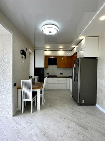 Тисменицька вул., (Будинок)