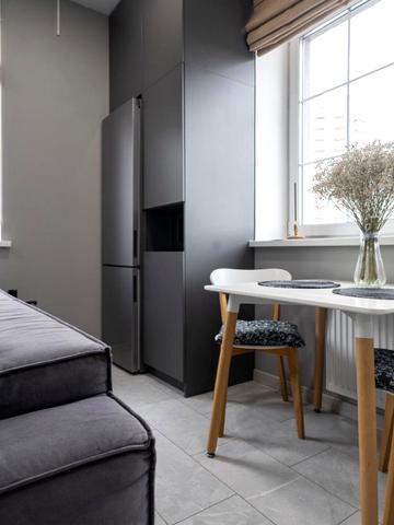 Успішна вул., 14