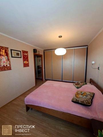 Віктора Йови вул., 3