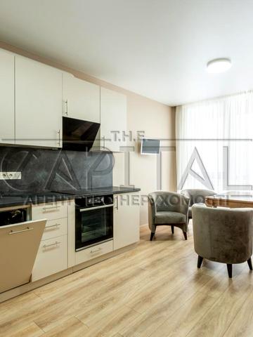 Причальна вул., 12