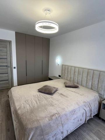 Богдана Хмельницького  вул., 230а