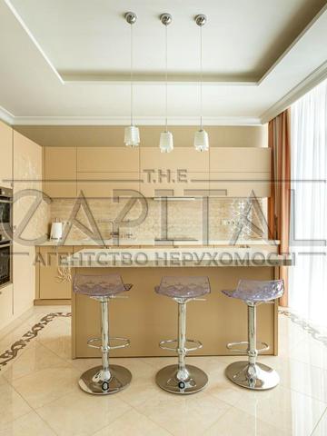 Юлії Здановської вул. (Ломоносова), 71-Д