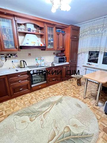 Урлівська вул., 20