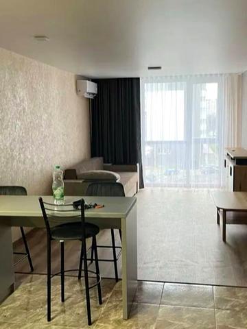 Володимира Янева вул., 25