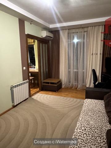 Франтішека Тіхого вул., 10