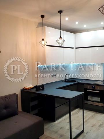 Нижньоключова вул., 14