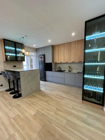 Героїв Крут вул., 6