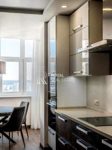 Драгоманова вул., 40-Ж