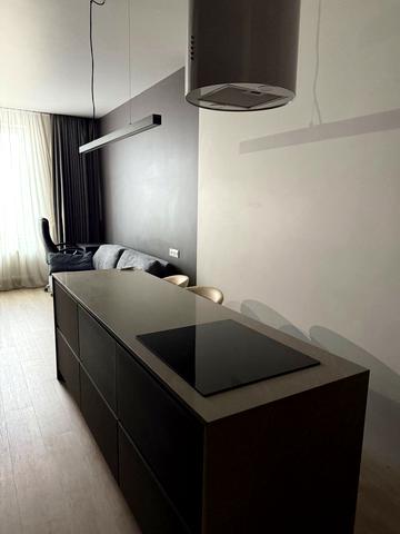 Набережна Перемоги вул., 68-А