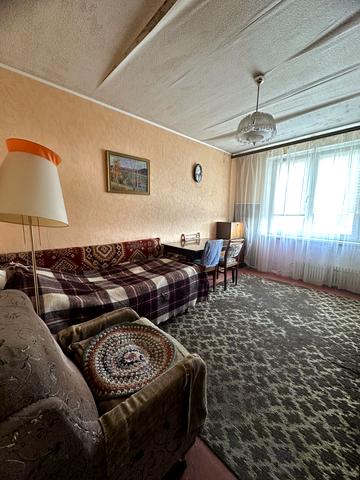 Нескорених вул., 17