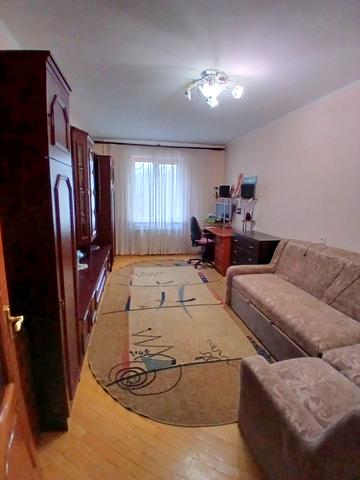 Паркова вул., 18