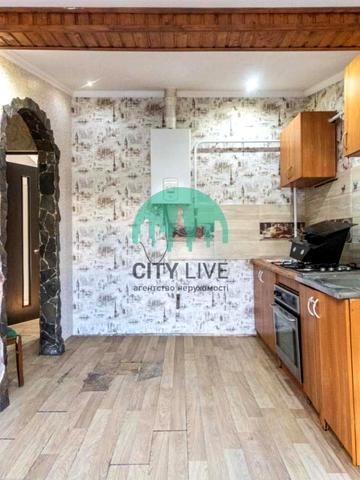 Юліана Целевича вул., 34/4