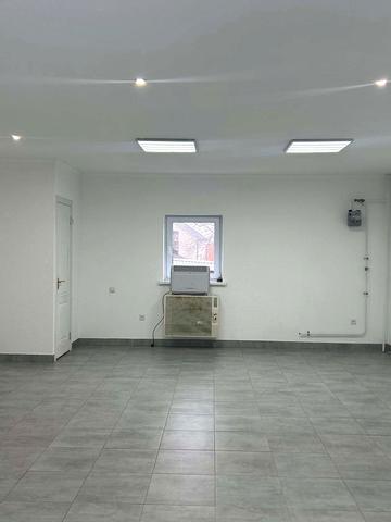 Симона Петлюри вул., 1б