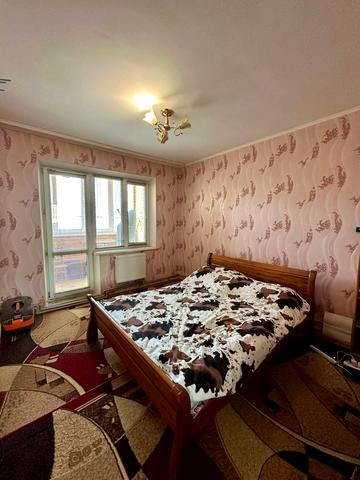 Красносільського вул., 43