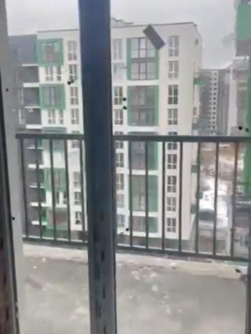 Роксоляни вул., (Будинок 2)