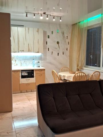 Перлинна вул., 6