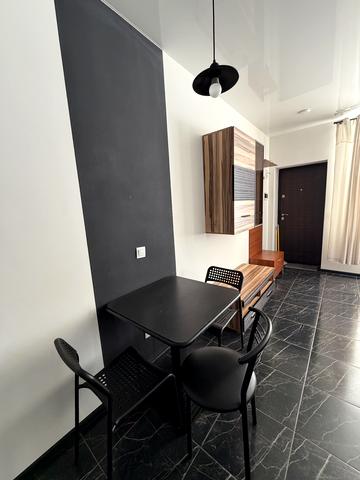 Євгена Чикаленка вул. (Матросова), 8