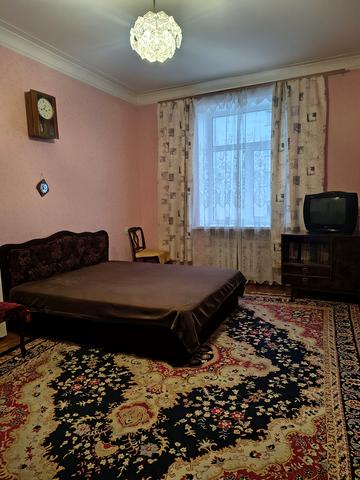 Соборна вул., 32