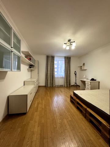 Кругла вул., 7а