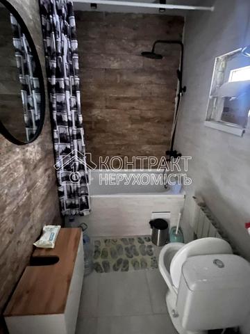 Перемоги вул., 61