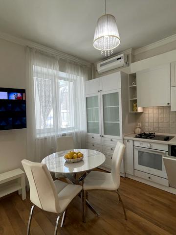 Рея Бредбері вул., 5/15