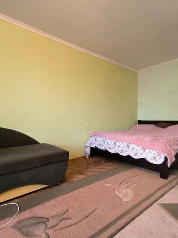 Китайська вул., 8