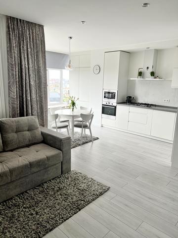 Львівська вул., 1-А