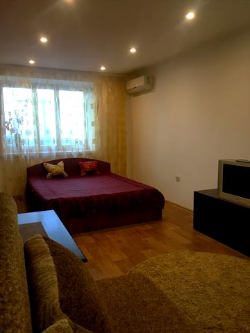 Олександра Аніщенка вул., 11/1