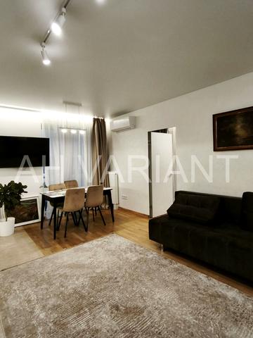 Бориса Тлехаса вул., 19/2