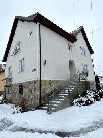 довженка, 12